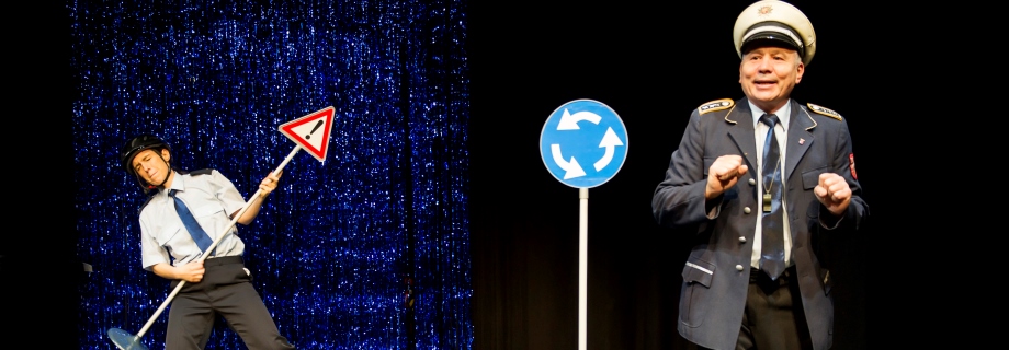 Gucken, gucken, nochmal gucken - TheaterGrueneSosse, Frankfurt (D), Foto: Katrin Schander