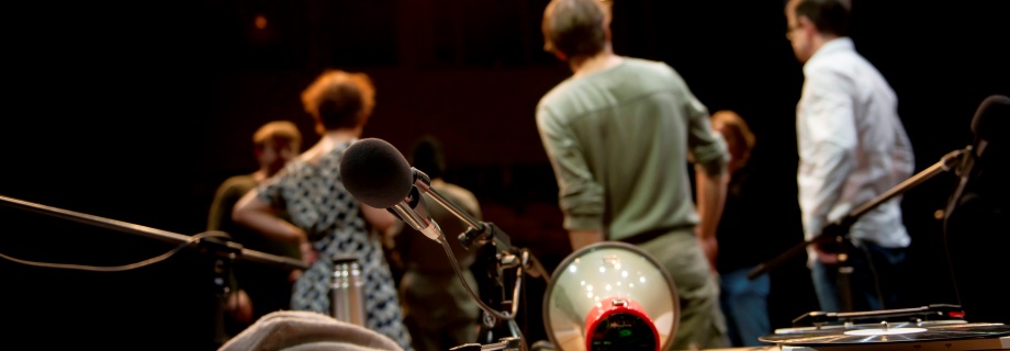 On Air: Woyzeck - Theaterhaus Ensemble, Frankfurt (D) Foto: Katrin Schander