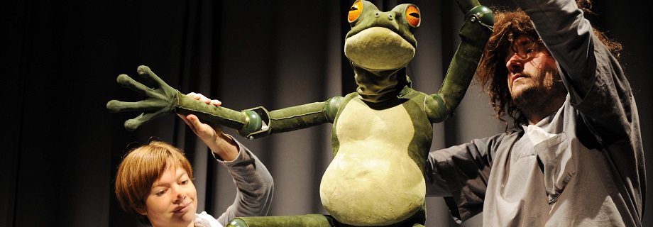 Der Froschkönig oder der Eiserne Heinrich - Theater Urknall, Berlin (D), Foto: Lutz Edelhoff