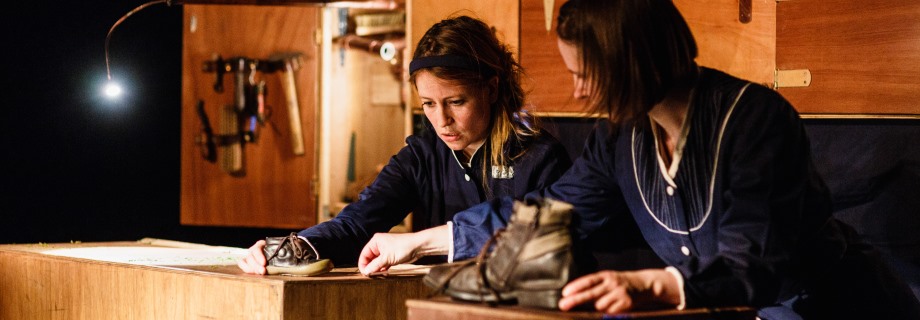 Shoes – La Tête à l'Envers, Brüssel (BE), Foto: Quentin Van der Vennet