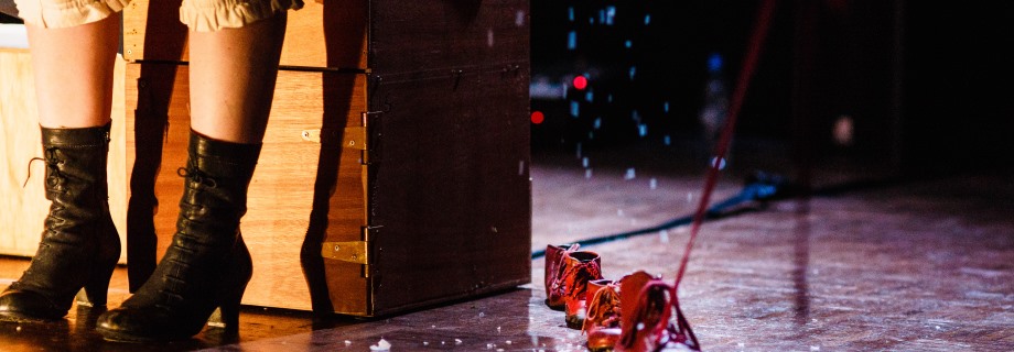 Shoes – La Tête à l'Envers, Brüssel (BE), Foto: Quentin Van der Vennet