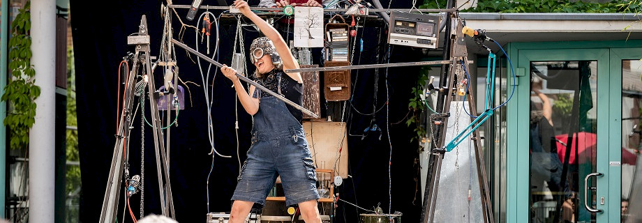 Angeli di Terra – Scarlattine Teatro, Colle Brianza (IT), Foto: Katrin Schander