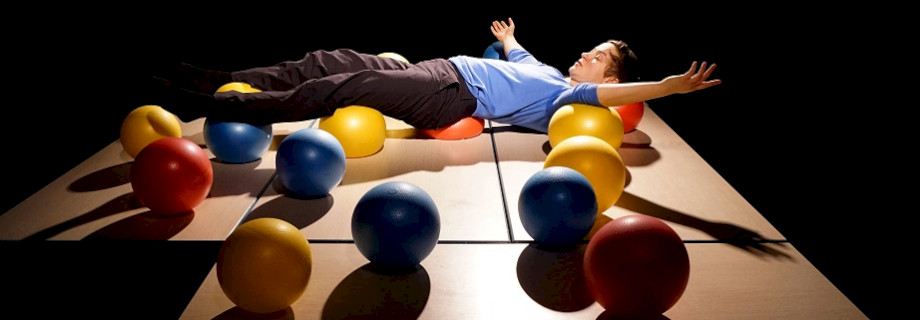 Kontaktvoll – eine bewegte Konferenz – Cie Dégadézo, Straßburg (FR), Foto: Hervé Rioux