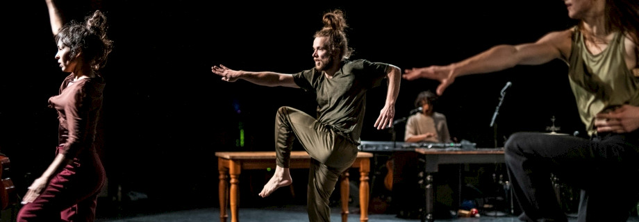 HOLD YOUR HORSES (für alle?) — De Dansers, Utrecht (NL), Theater Strahl, Berlin (DE), Foto: Bart Grietens